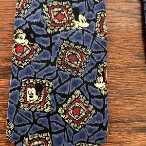 DISNEY Silk Tie with Mickey Mouse Made Exclusively for The Walt Disney Company